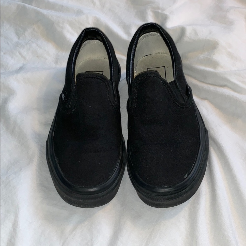 BLACK VANS SIZE 6.5 woman’s 5 men’s